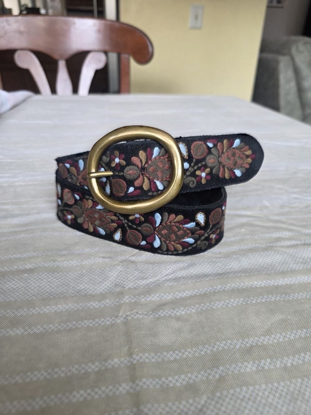 Lucky Brand Belt Womens Embroidered Floral Suede Leather Brass Buckle Boho Sz 28